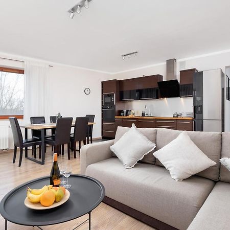 Dzielnica XIII Podgórze Kraków by Renters Apartamento Exterior foto