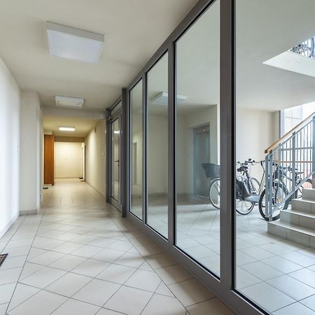Dzielnica XIII Podgórze Kraków by Renters Apartamento Exterior foto