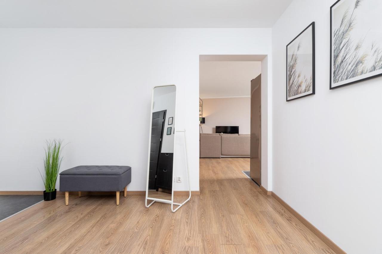 Dzielnica XIII Podgórze Kraków by Renters Apartamento Exterior foto