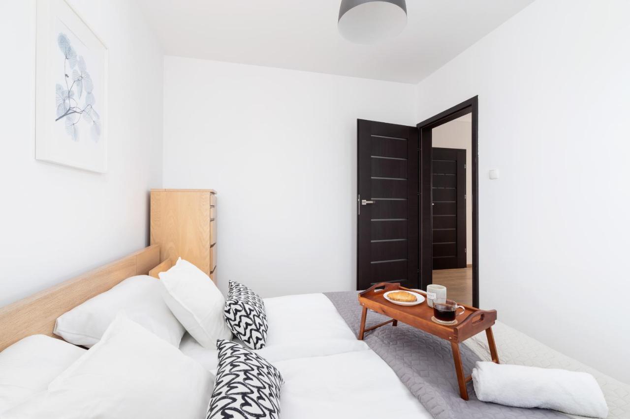 Dzielnica XIII Podgórze Kraków by Renters Apartamento Exterior foto