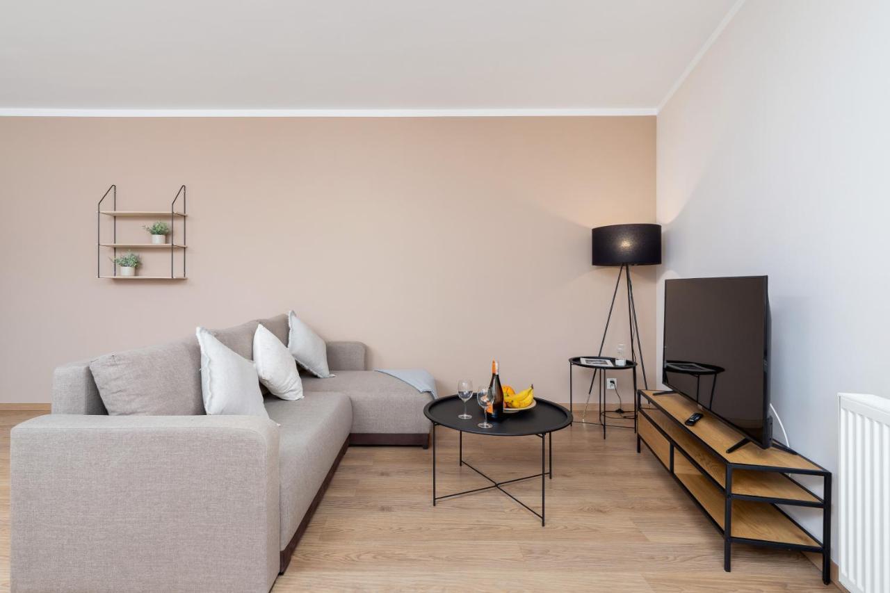 Dzielnica XIII Podgórze Kraków by Renters Apartamento Exterior foto